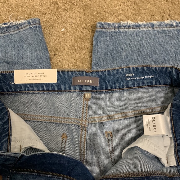 DL1961 Jerry High Rise Vintage Straight Blue Jeans - Picture 5 of 5